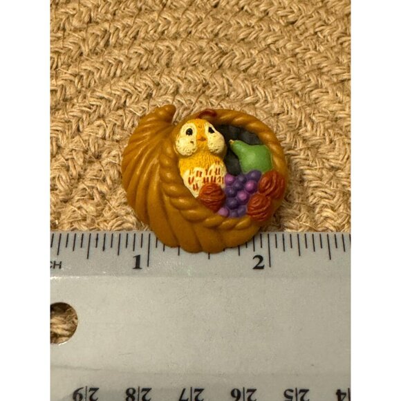 Vintage 1986 Fall Harvest Thanksgiving Hallmark Pin Brooch - Picture 3 of 3